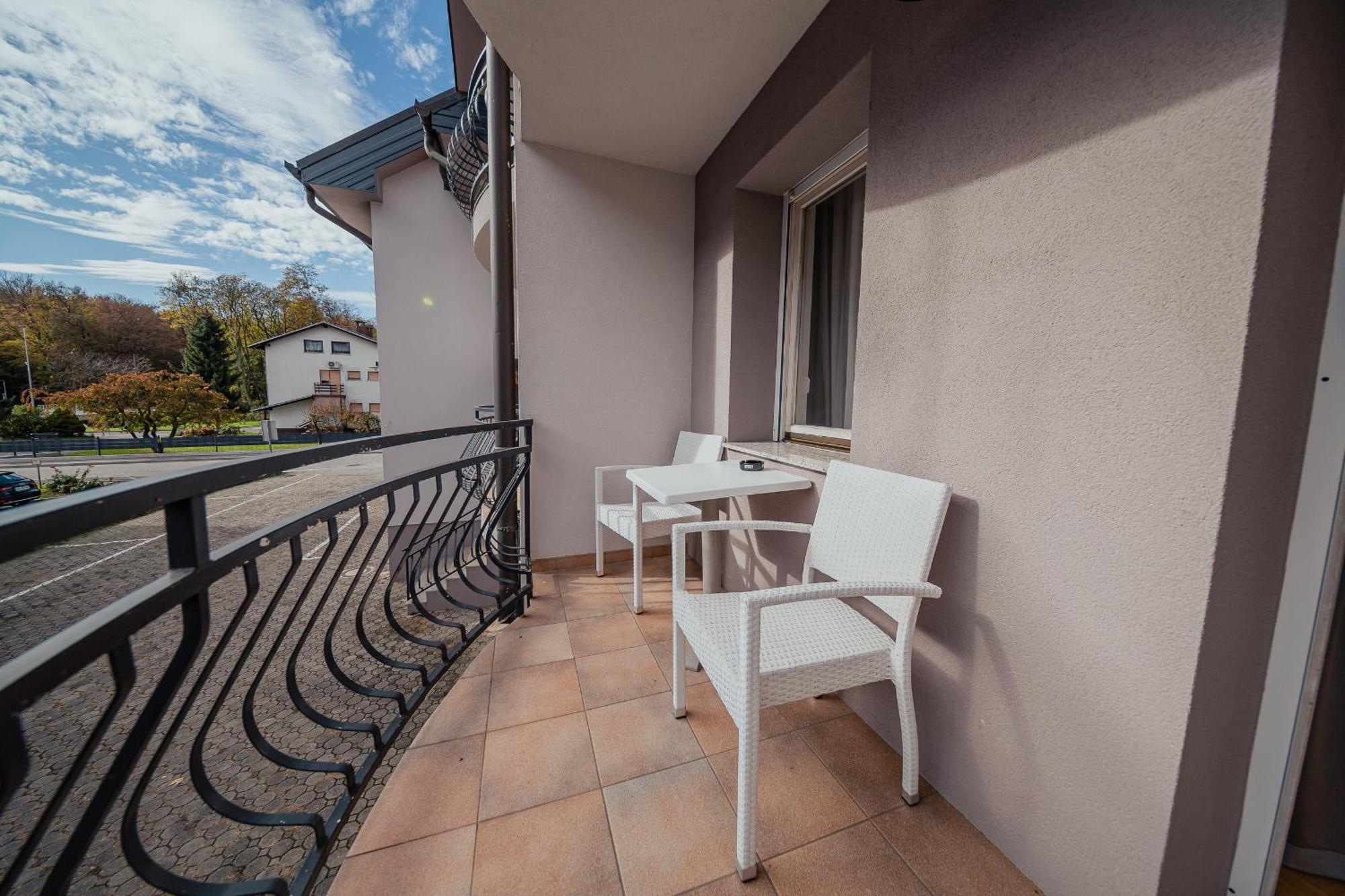 Hotel Maj Inn Moravske Toplice Exterior foto